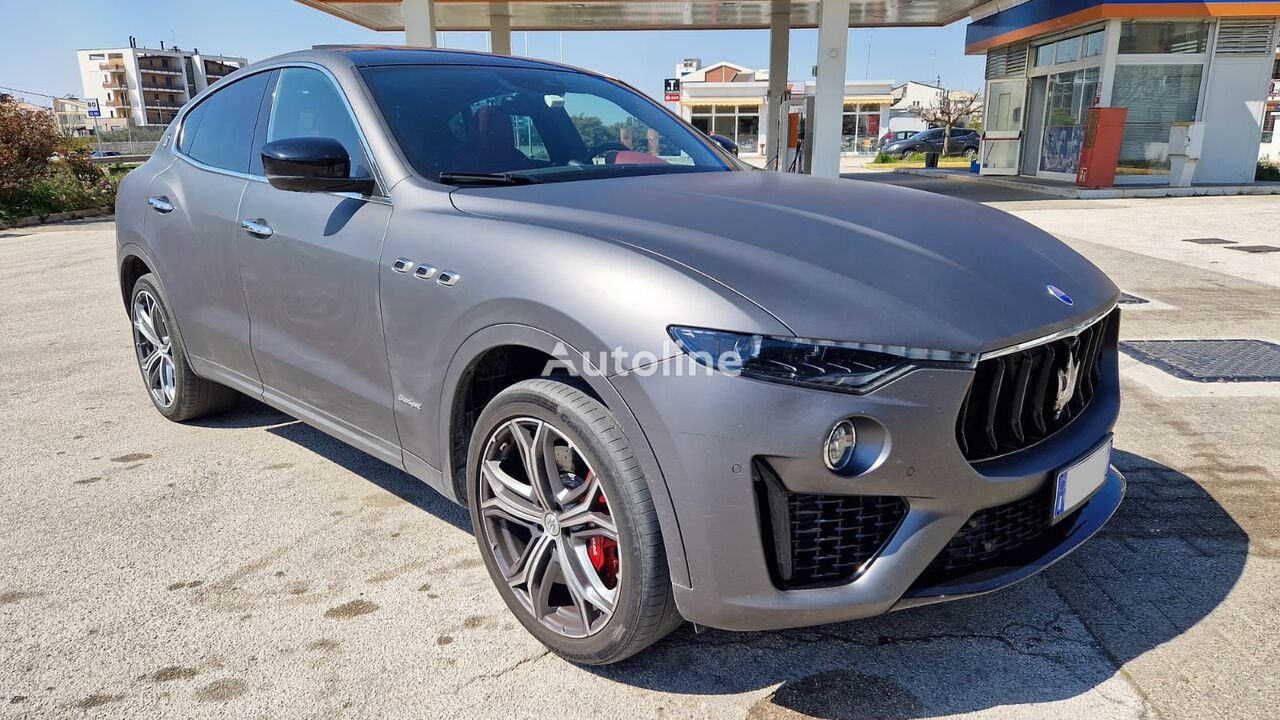 Maserati Levante Gransport 3.0 v6 430 cv hatchback