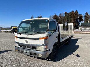 Toyota DYNA car transporter