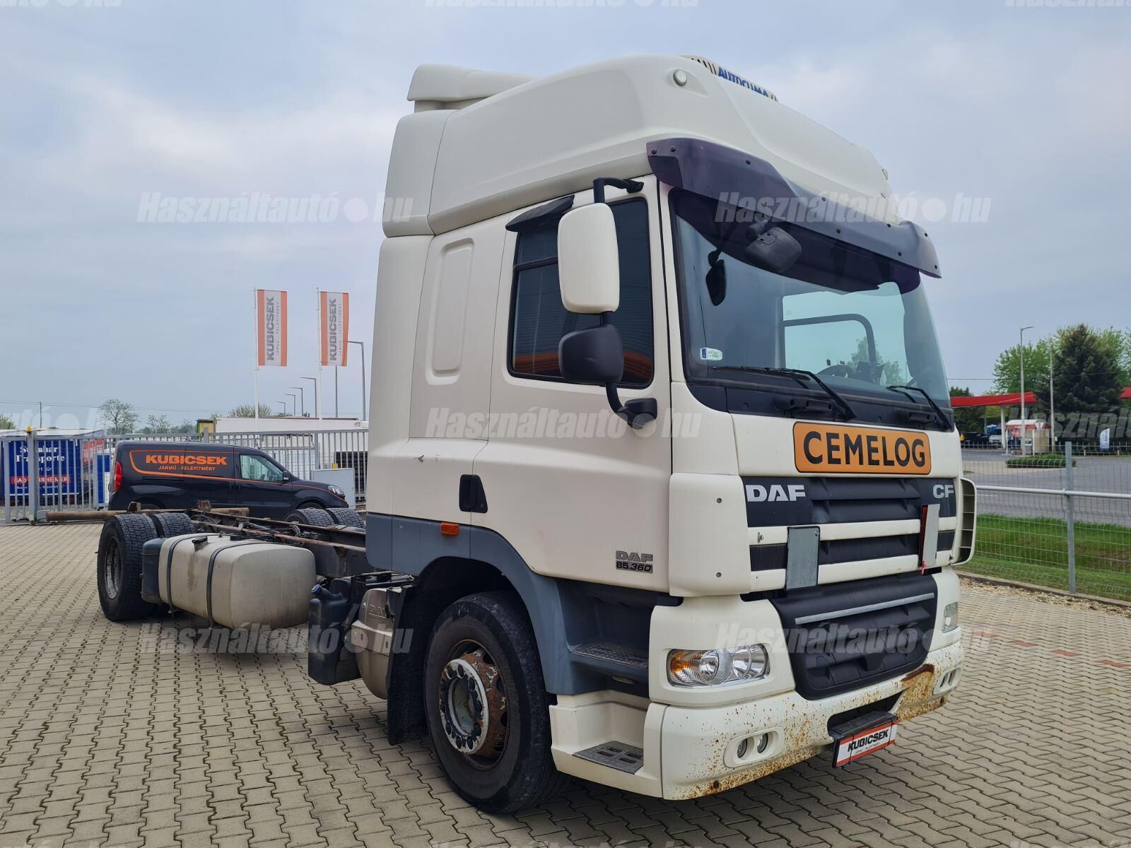 DAF CF 85.360  chassis truck