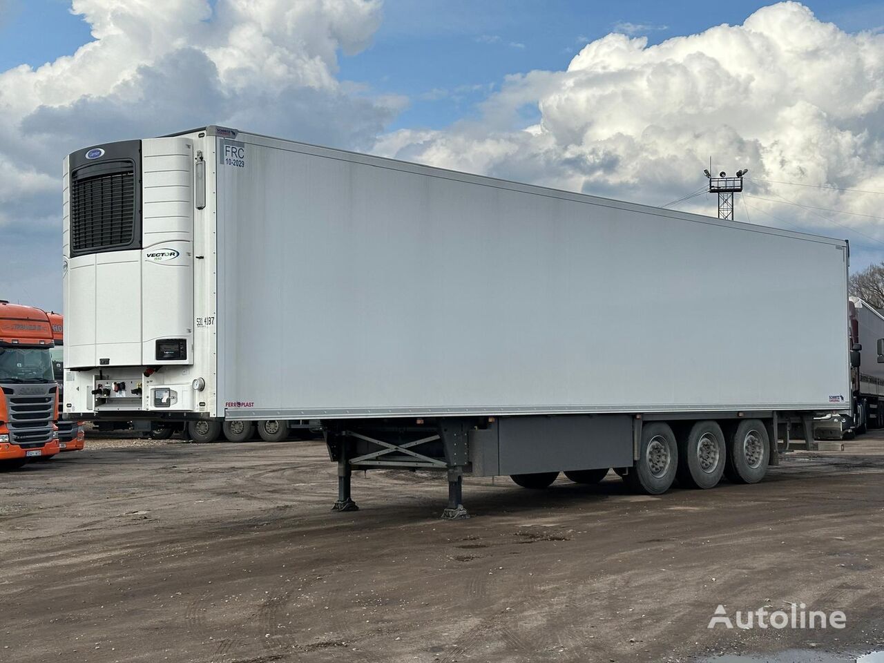 new Schmitz Cargobull SKO 24 refrigerated semi-trailer
