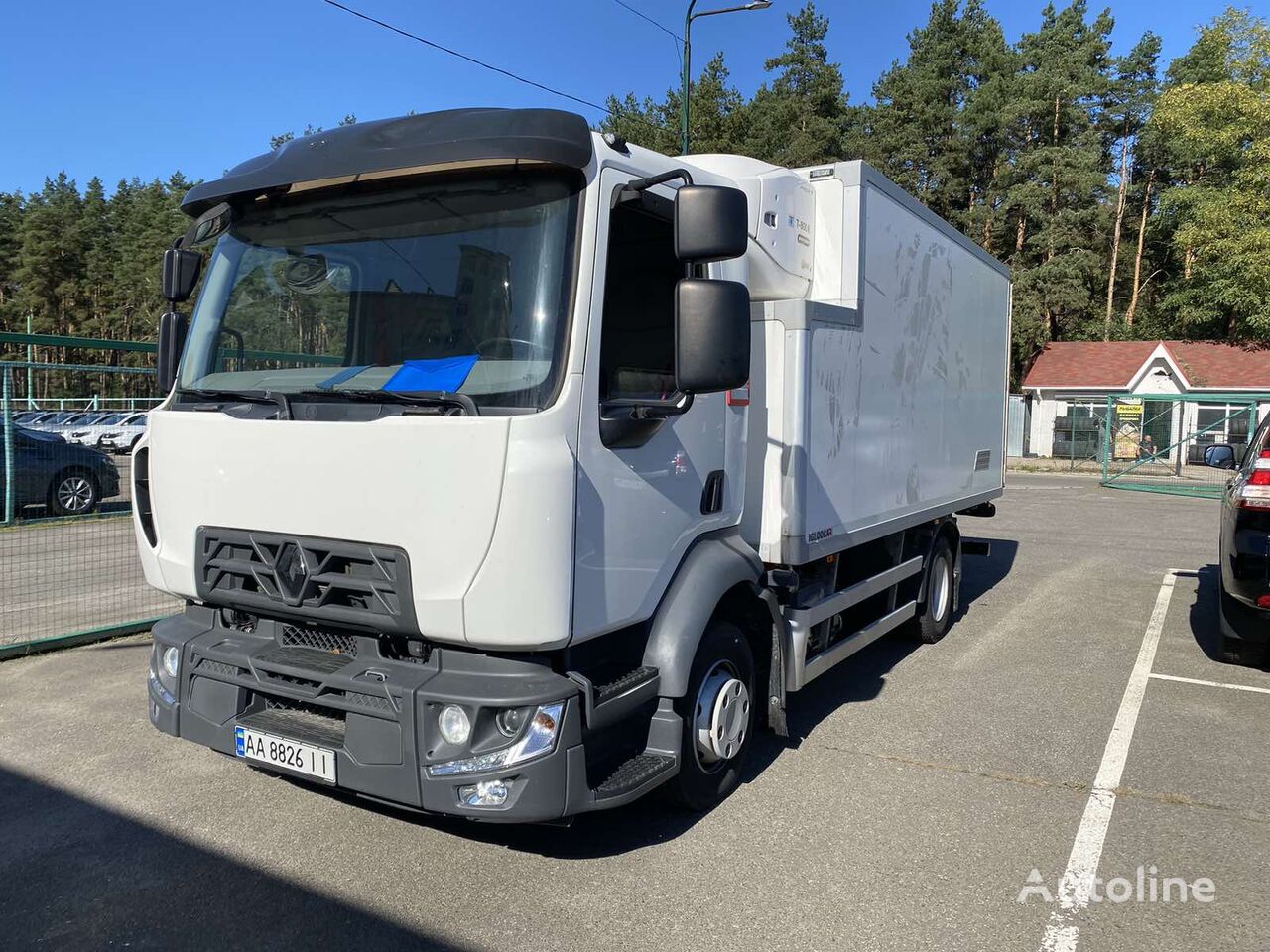 Renault D12 refrigerated truck